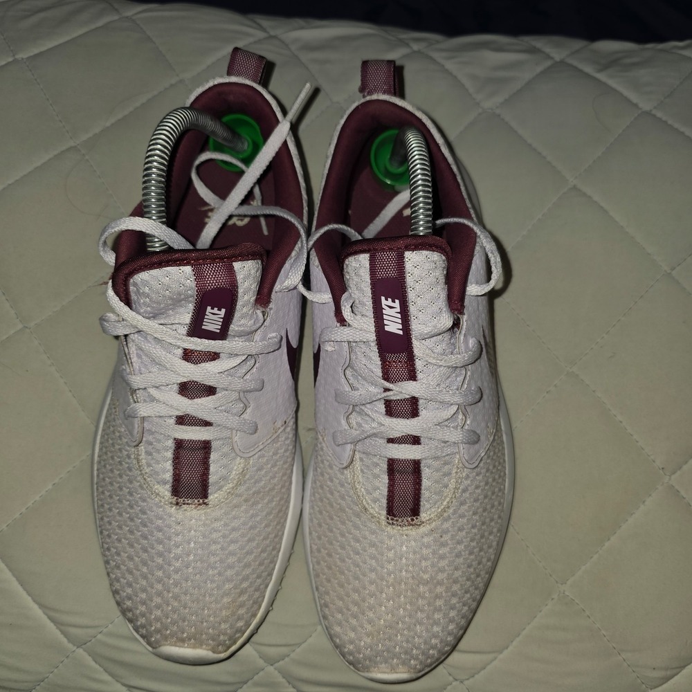 Nike - Picture 2 of 6